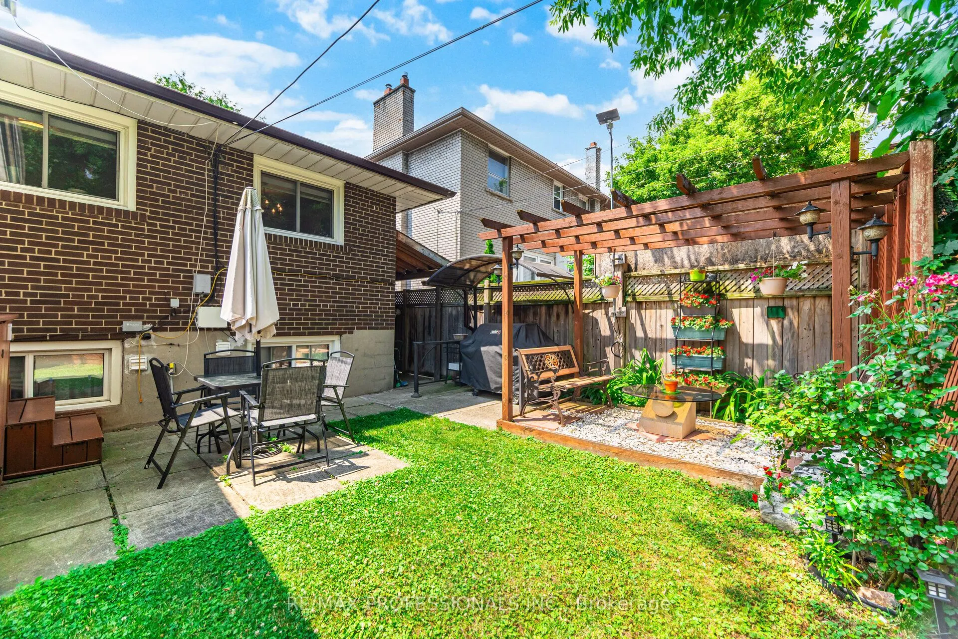 1549 Royal York Road