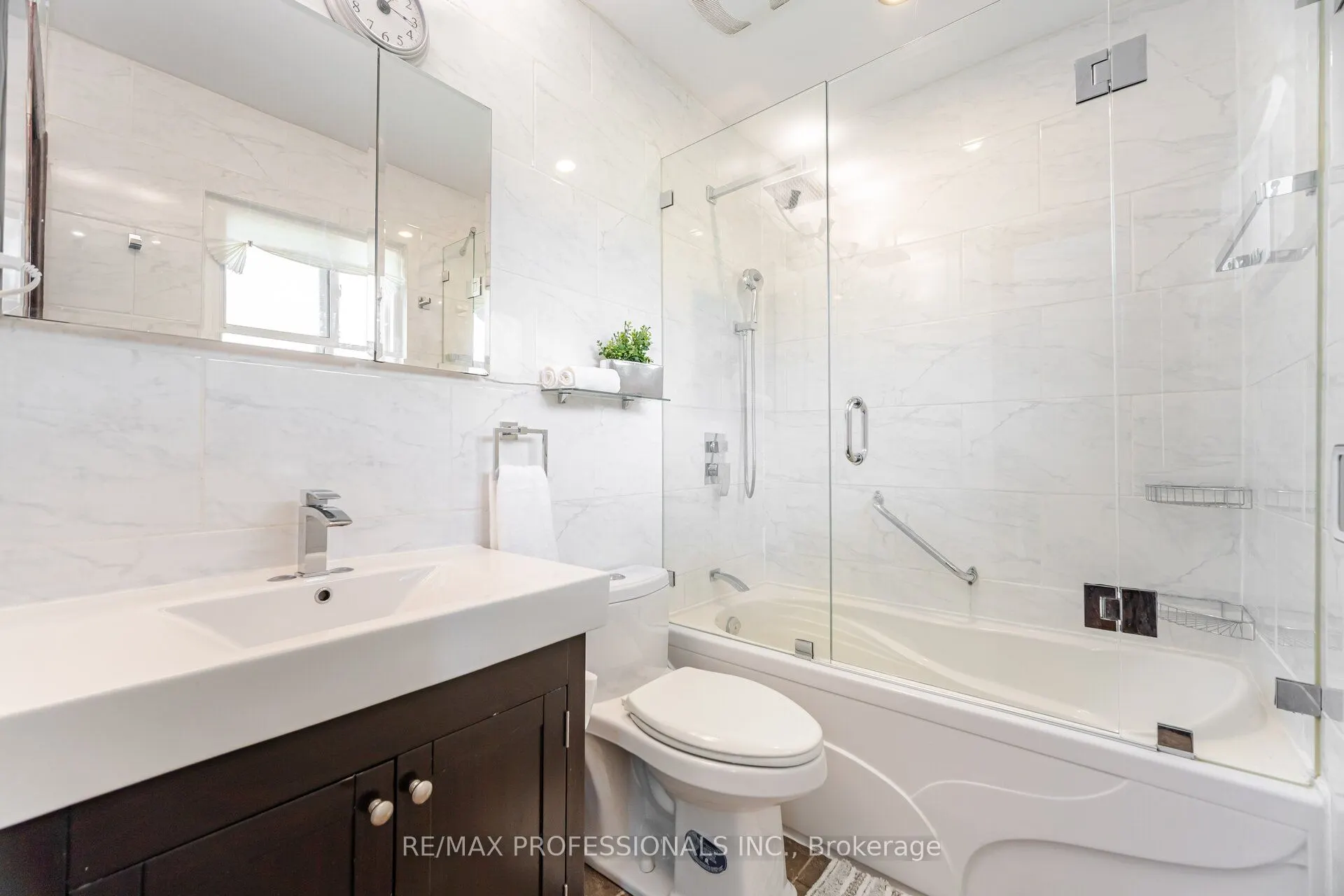 1549 Royal York Road