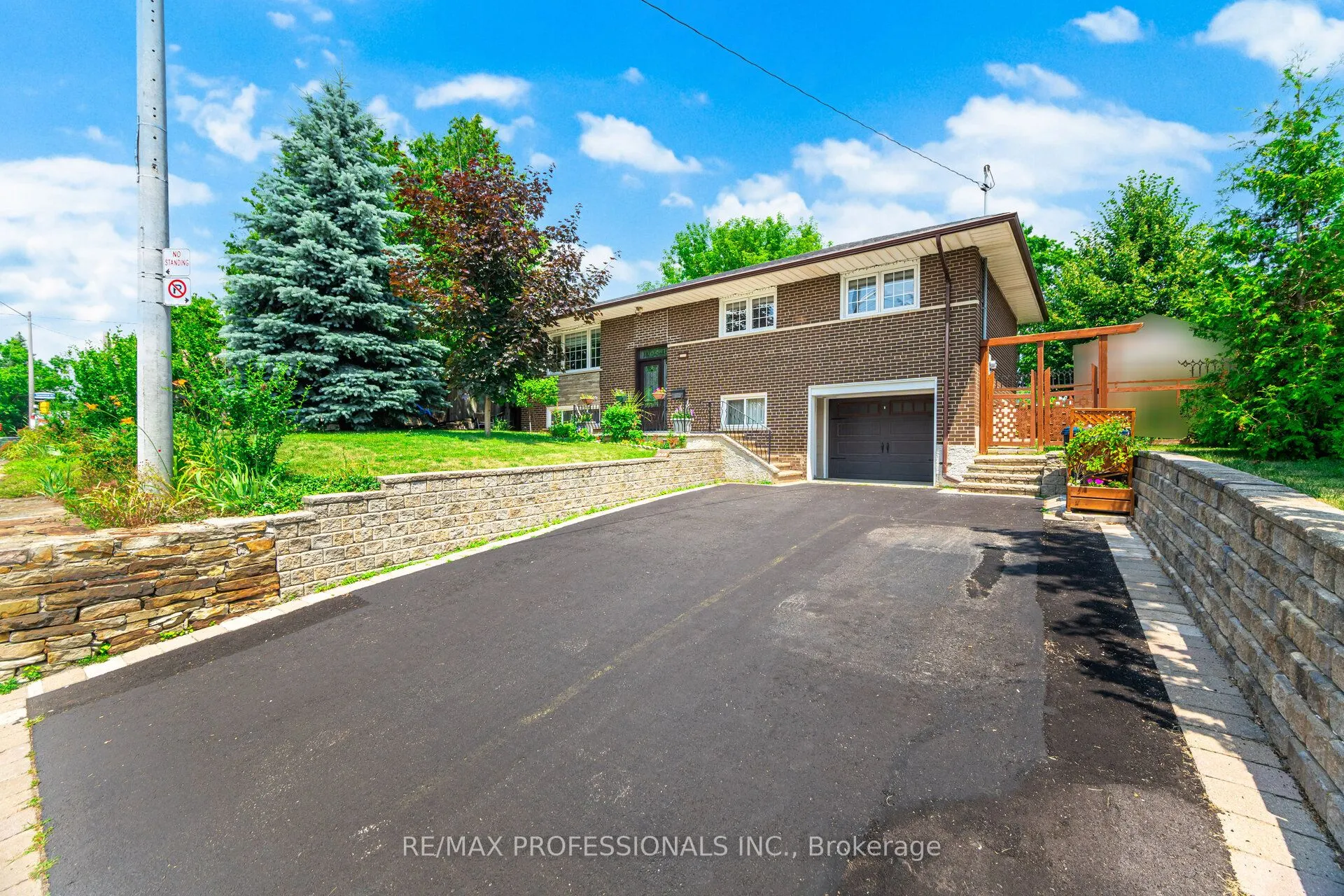1549 Royal York Road