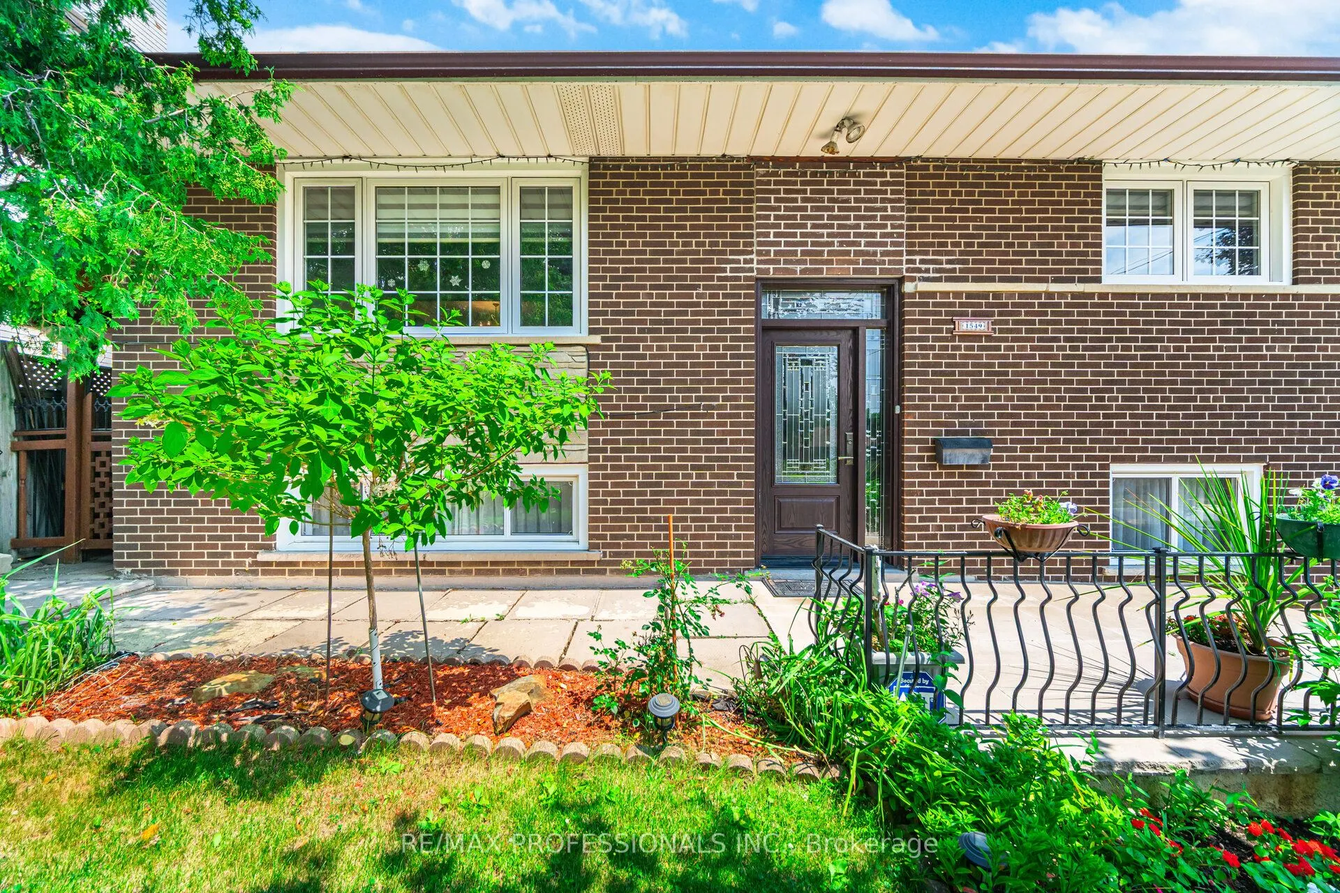 1549 Royal York Road