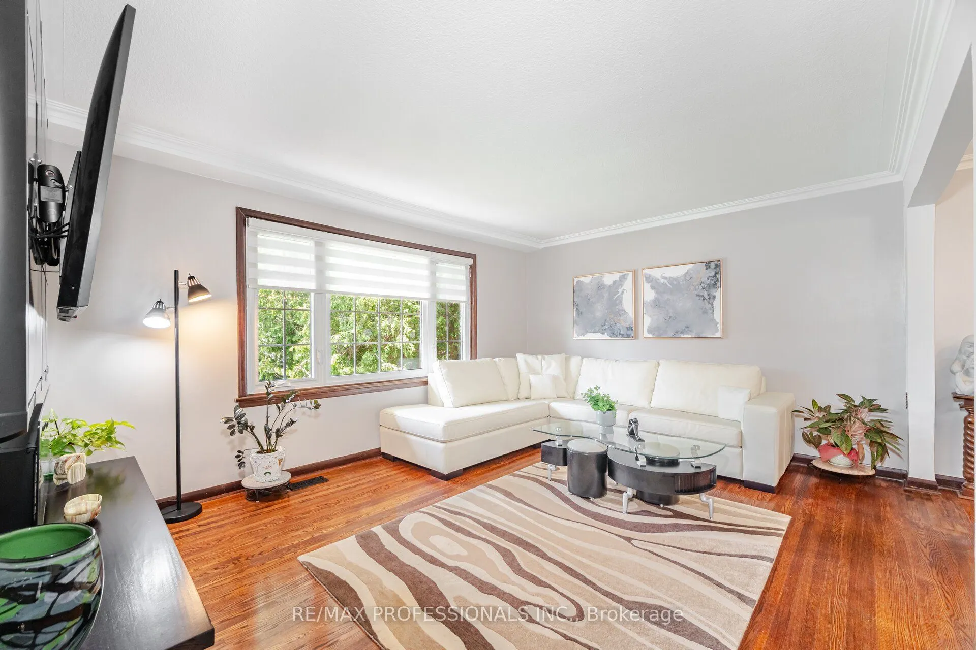 1549 Royal York Road