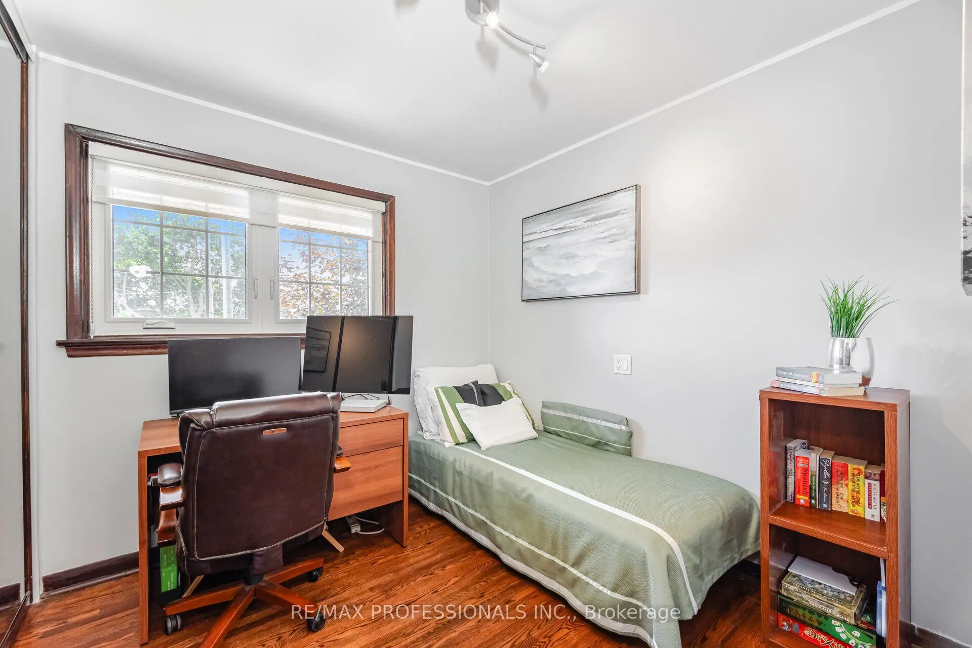 1549 Royal York Road