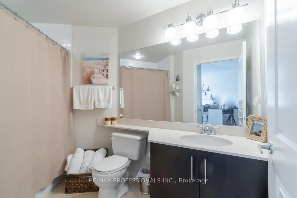 15 Windermere Avenue, #512