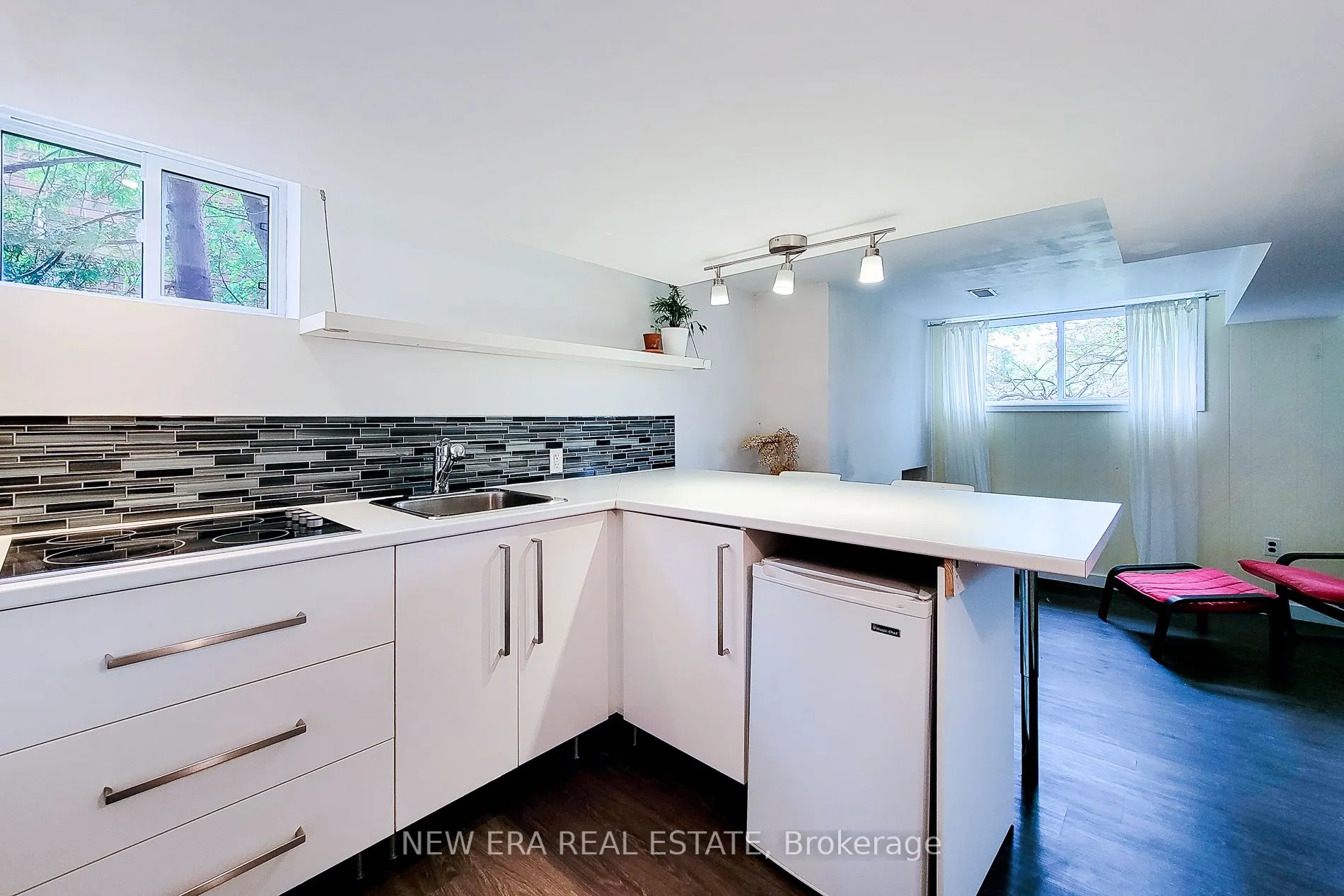 5322 Windermere Drive