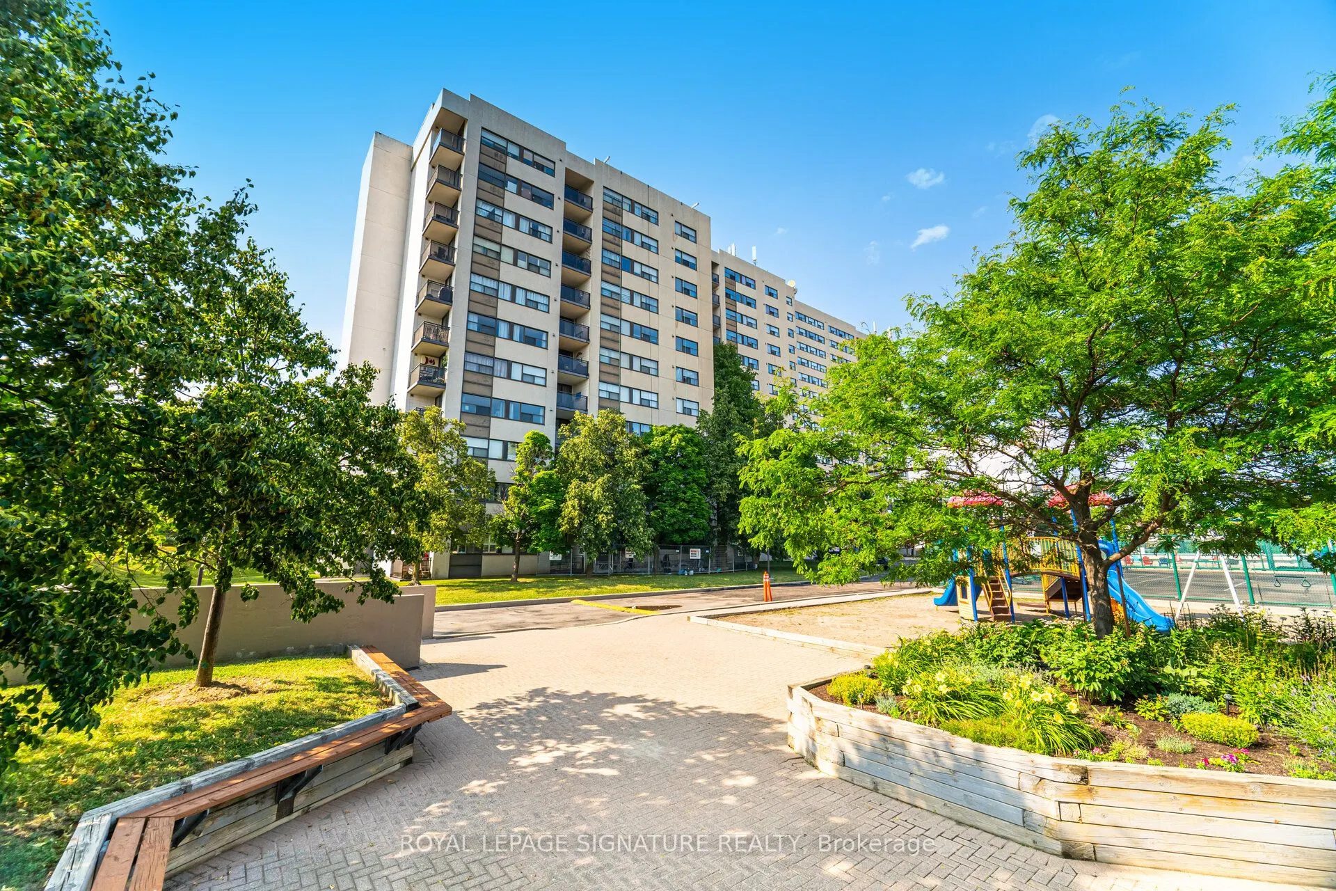 2900 Battleford Road, #214