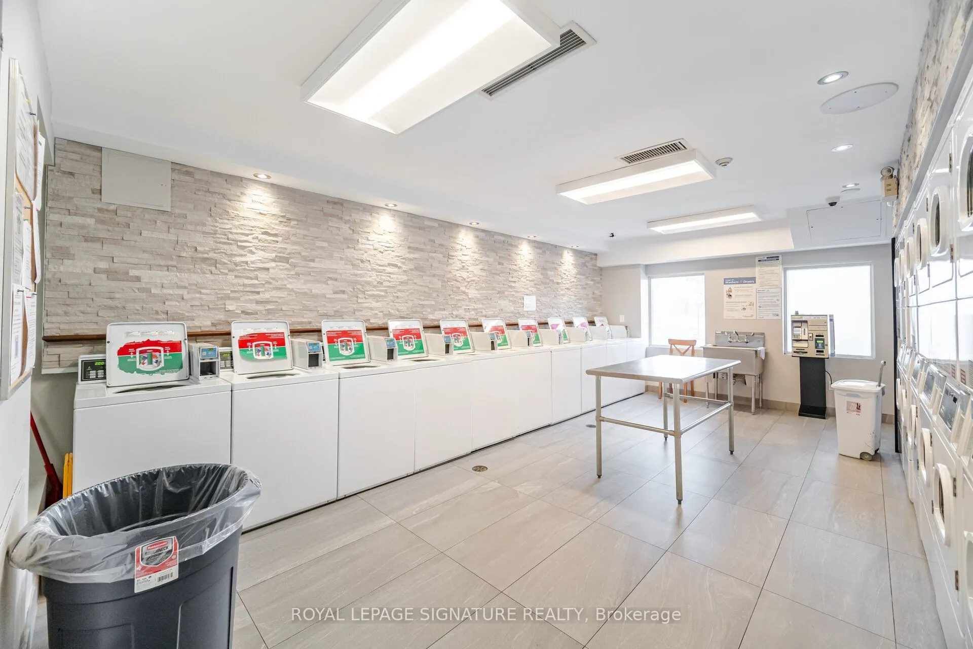 2900 Battleford Road, #214