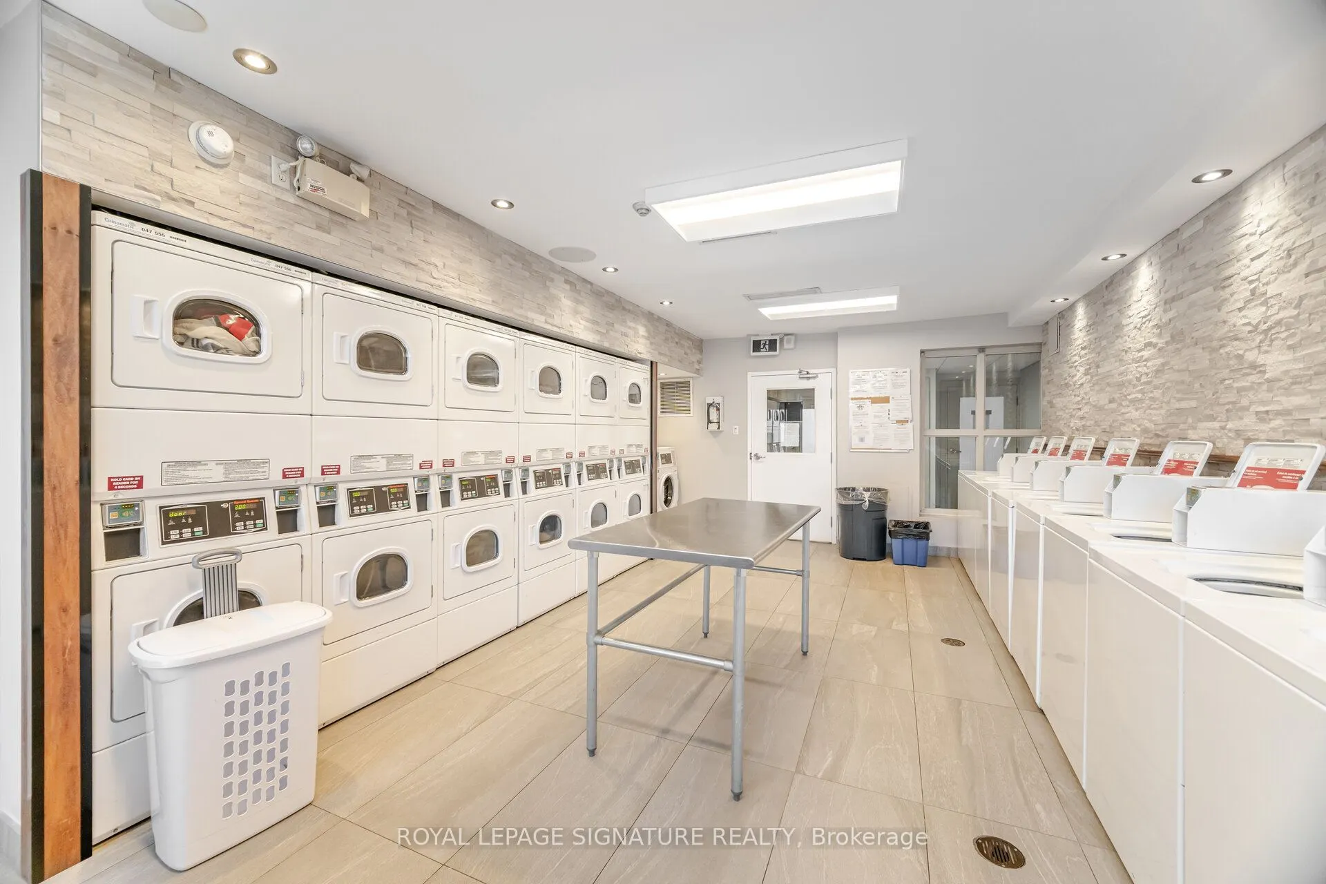 2900 Battleford Road, #214