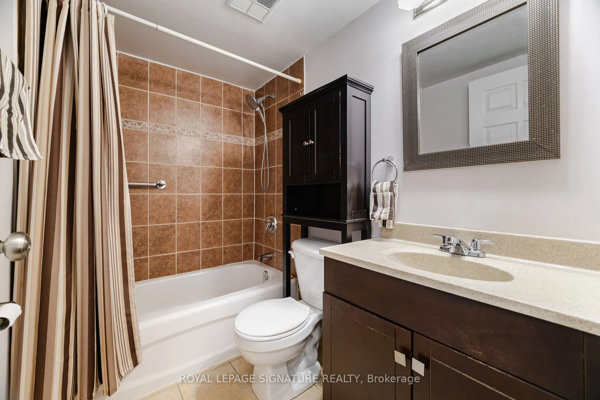 2900 Battleford Road, #214