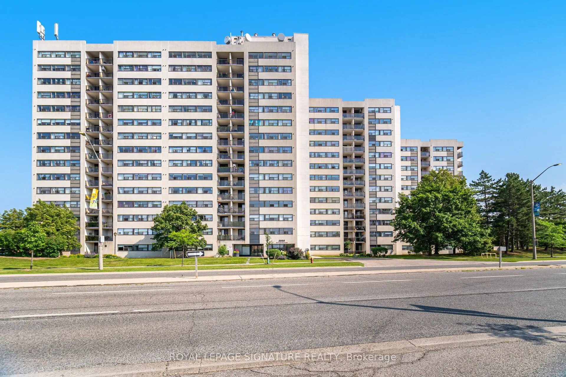 2900 Battleford Road, #214