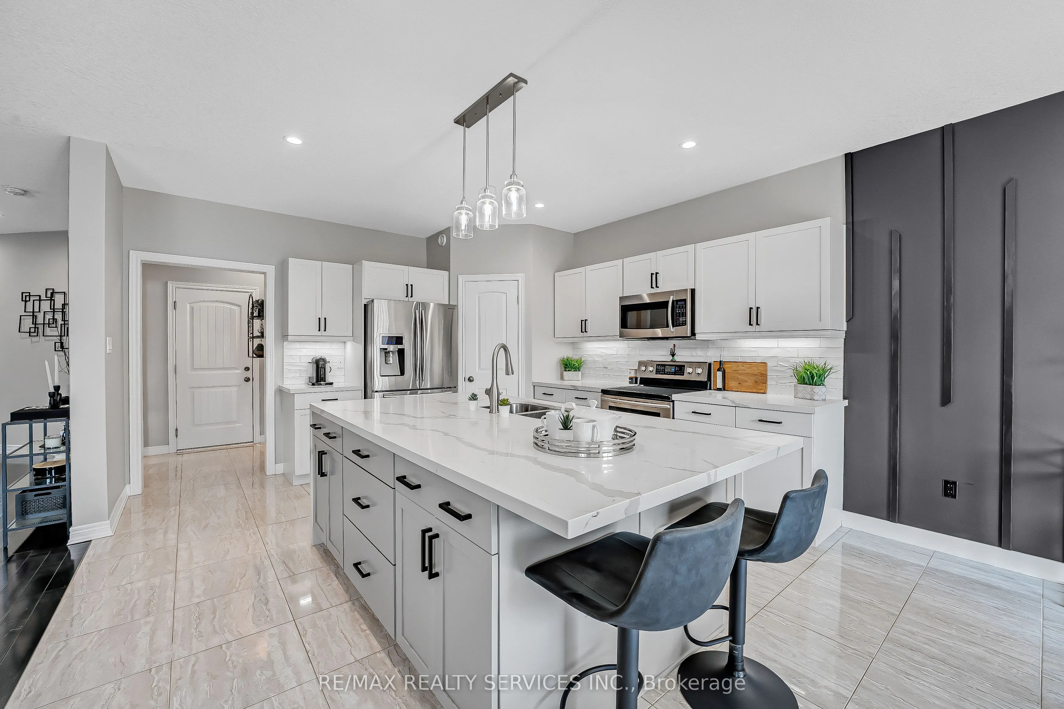 26 Wardlaw Avenue