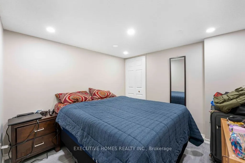 7610 Black Walnut Trail