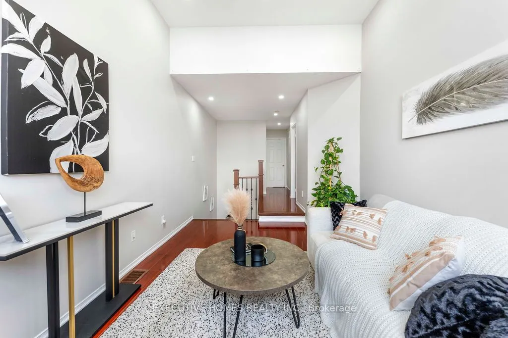 7610 Black Walnut Trail
