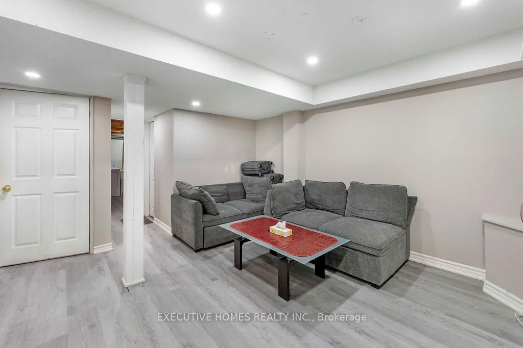 7610 Black Walnut Trail