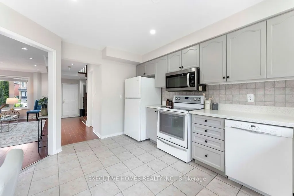 7610 Black Walnut Trail