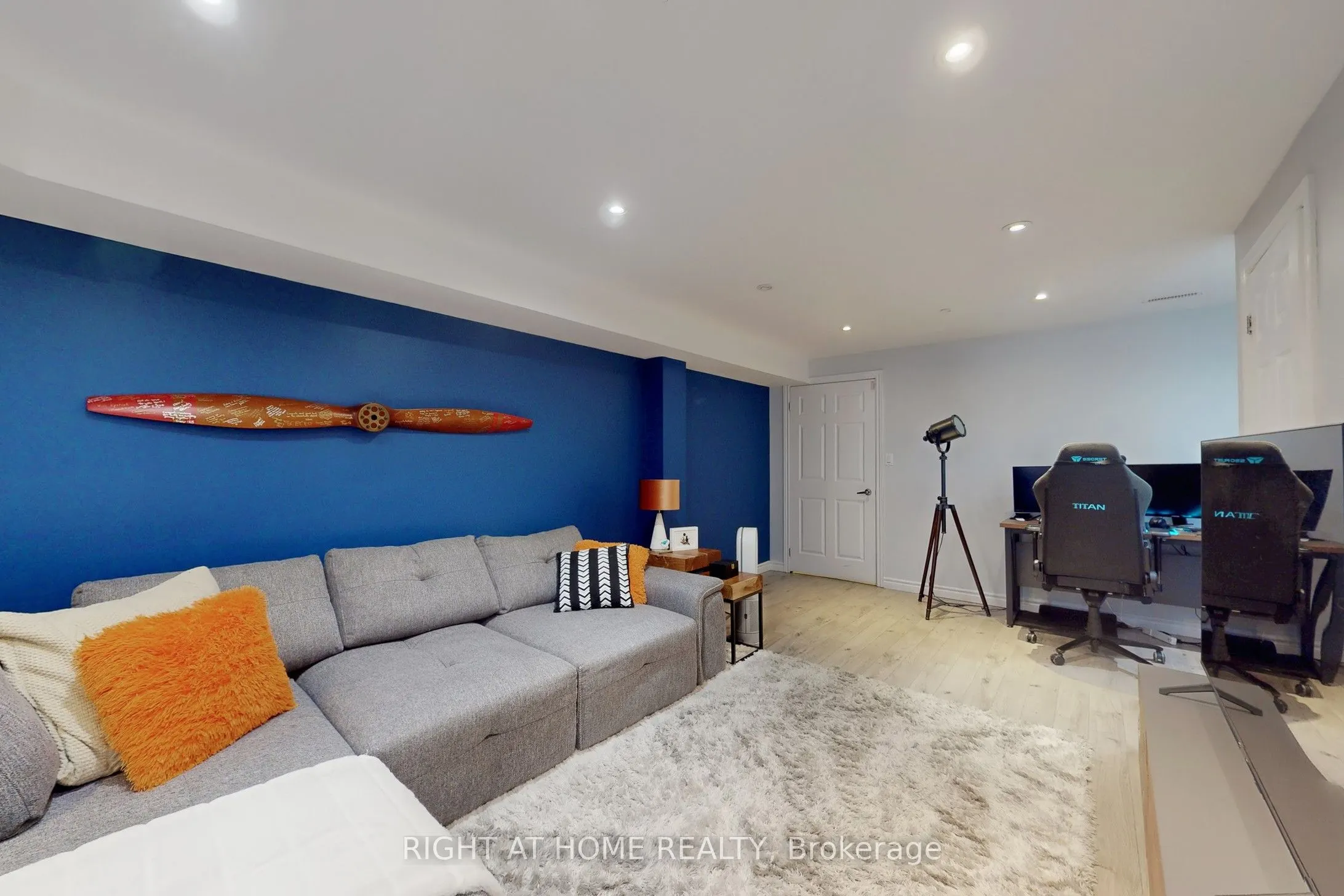 636 Evans Avenue, #65