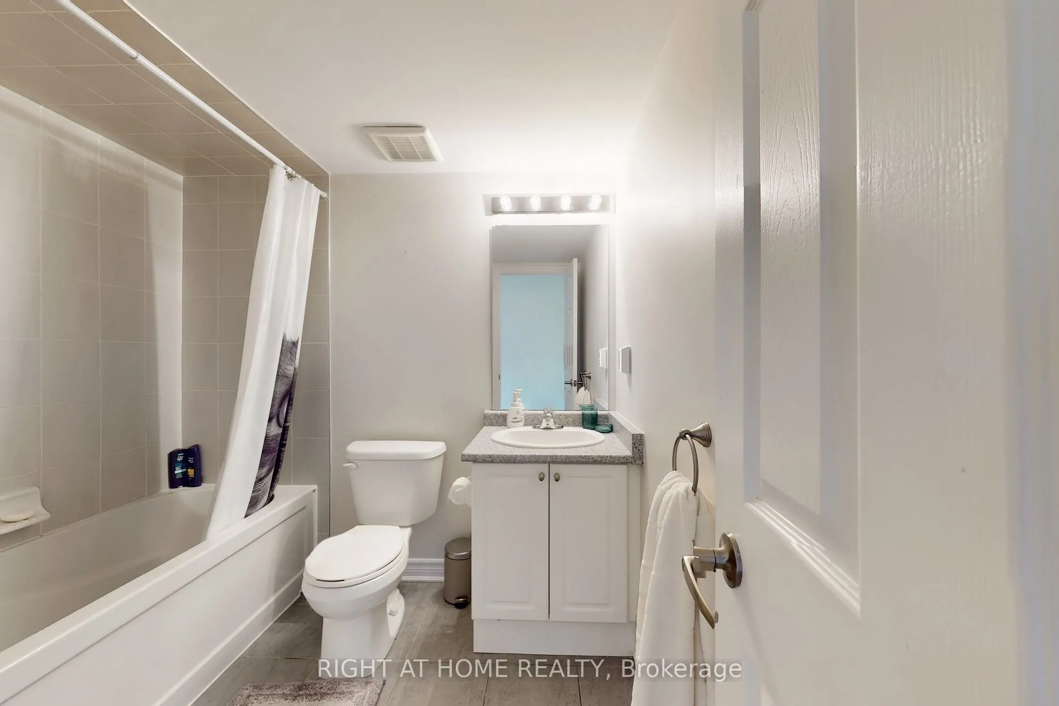 636 Evans Avenue, #65