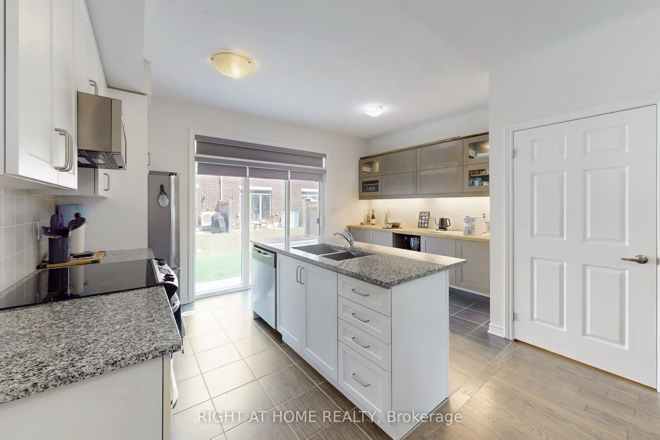 636 Evans Avenue, #65