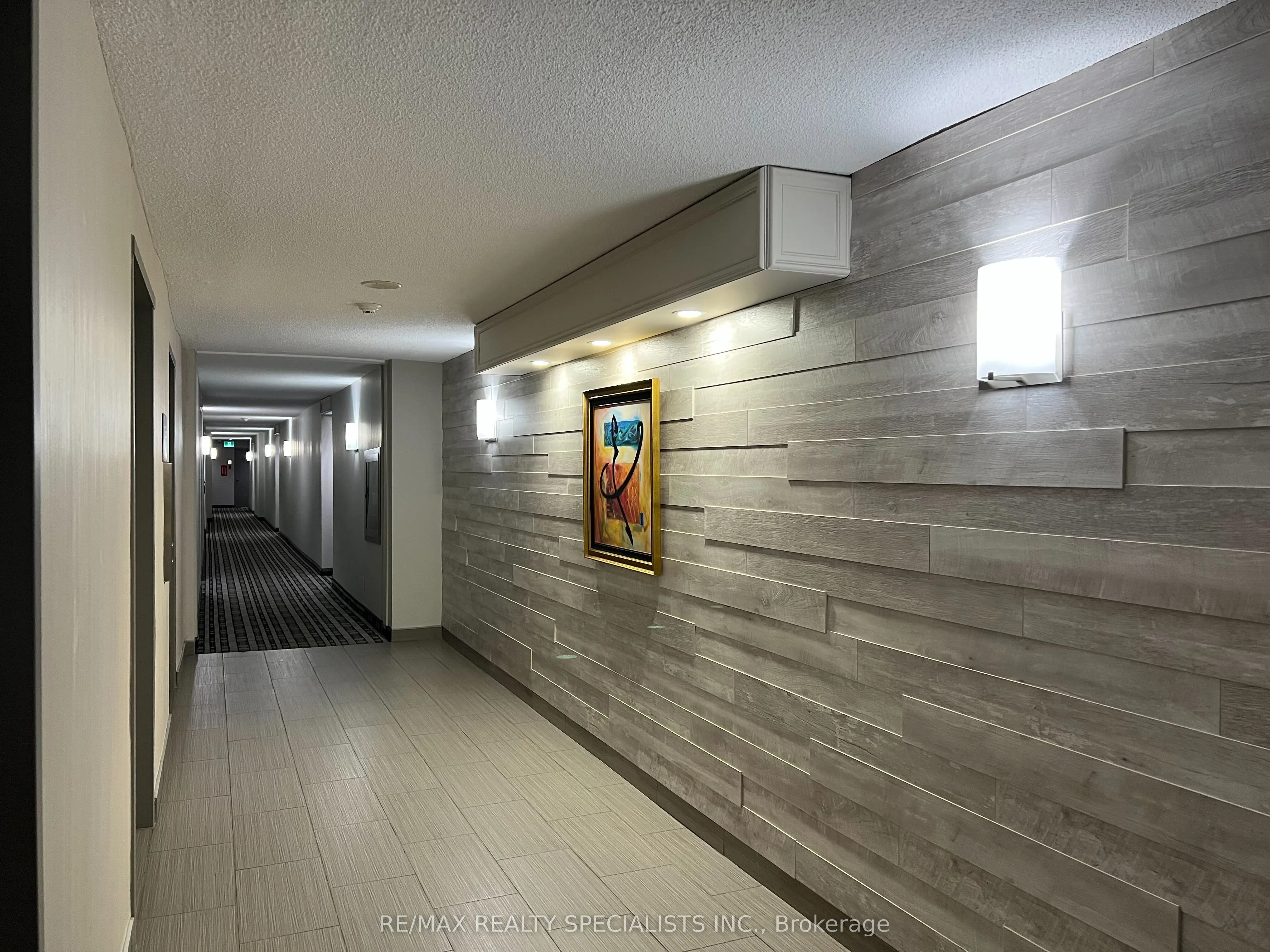 145 Hillcrest Avenue, #303