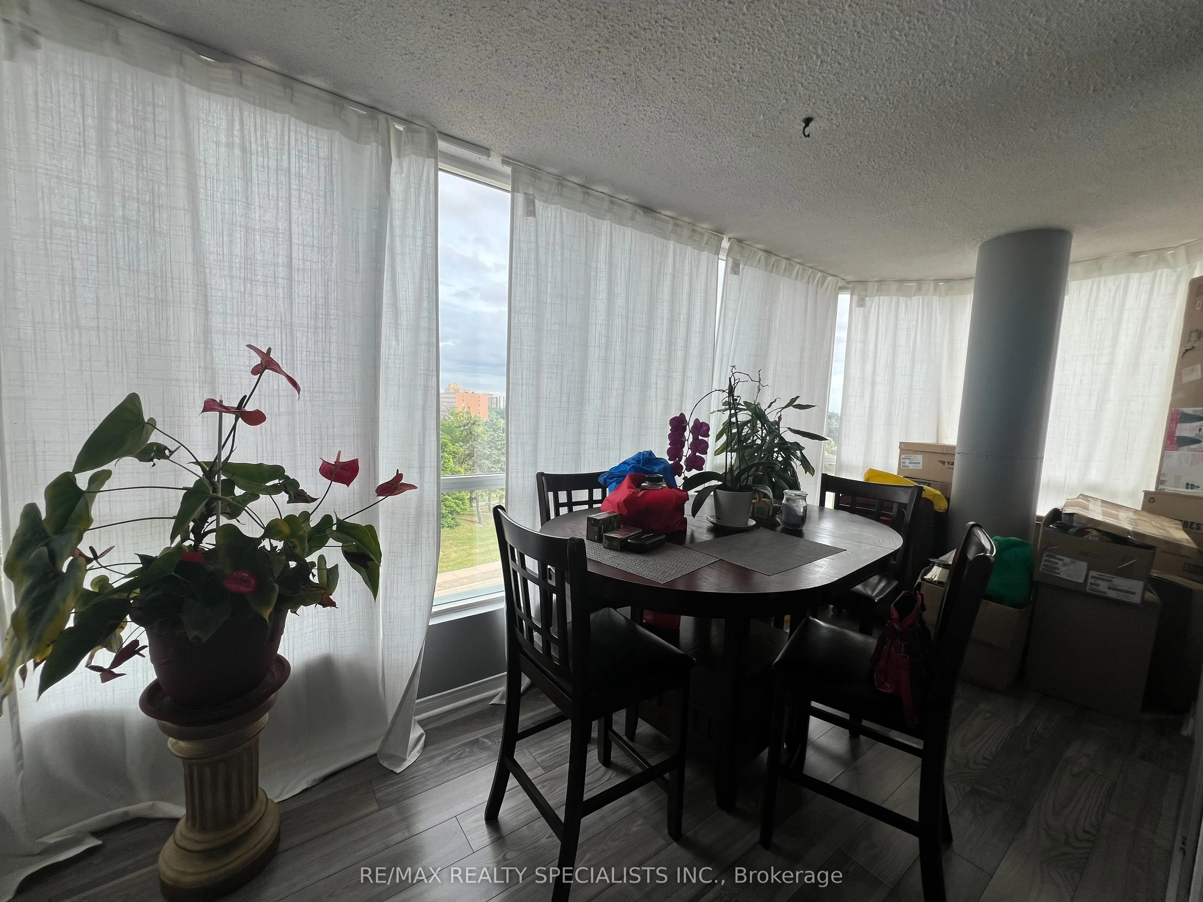 145 Hillcrest Avenue, #303