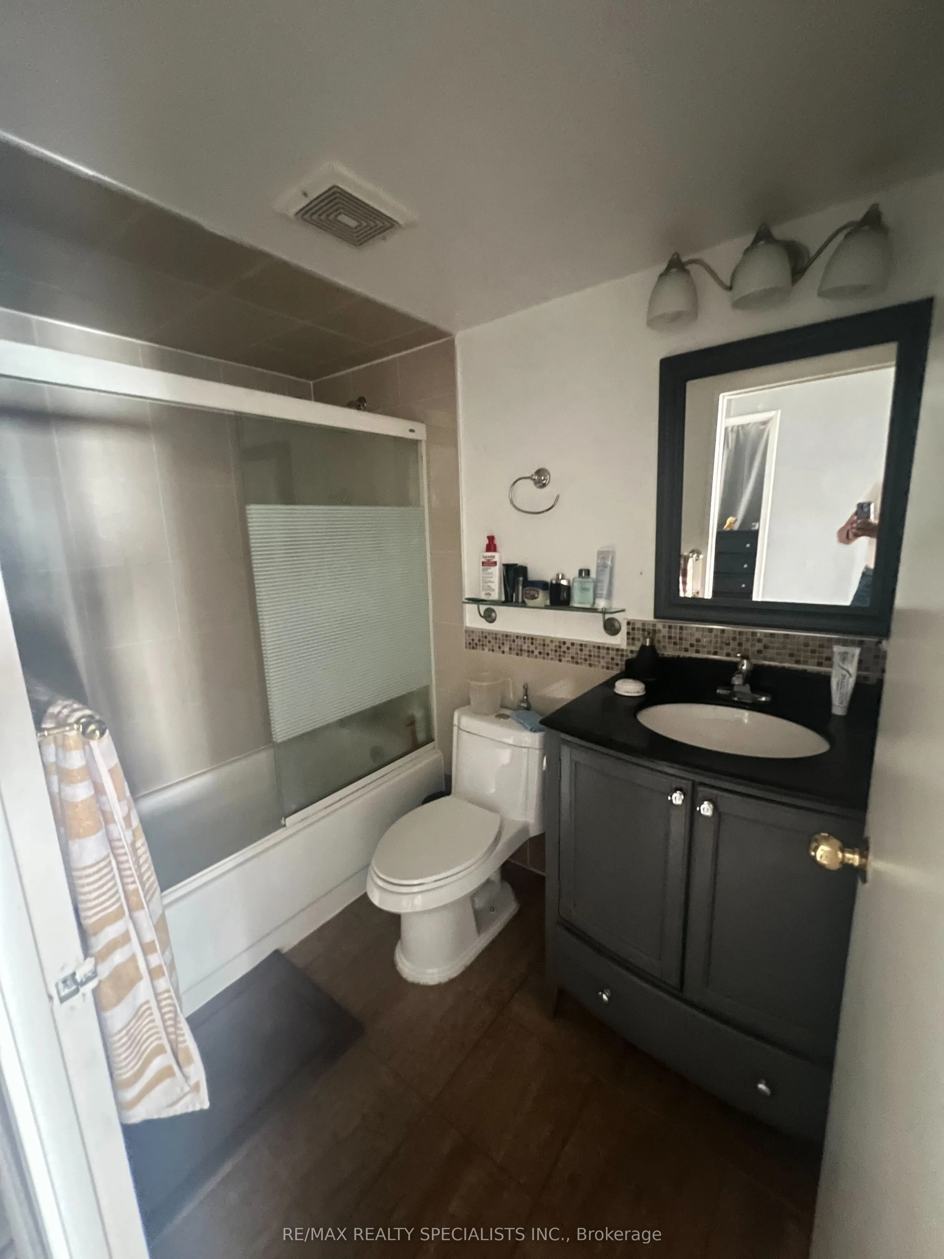 145 Hillcrest Avenue, #303