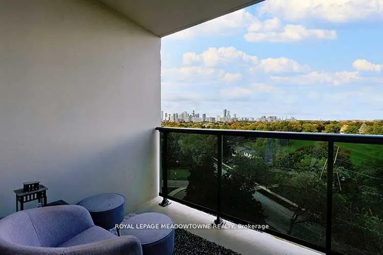 530 Lolita Gardens, #903