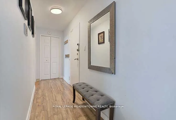 530 Lolita Gardens, #903