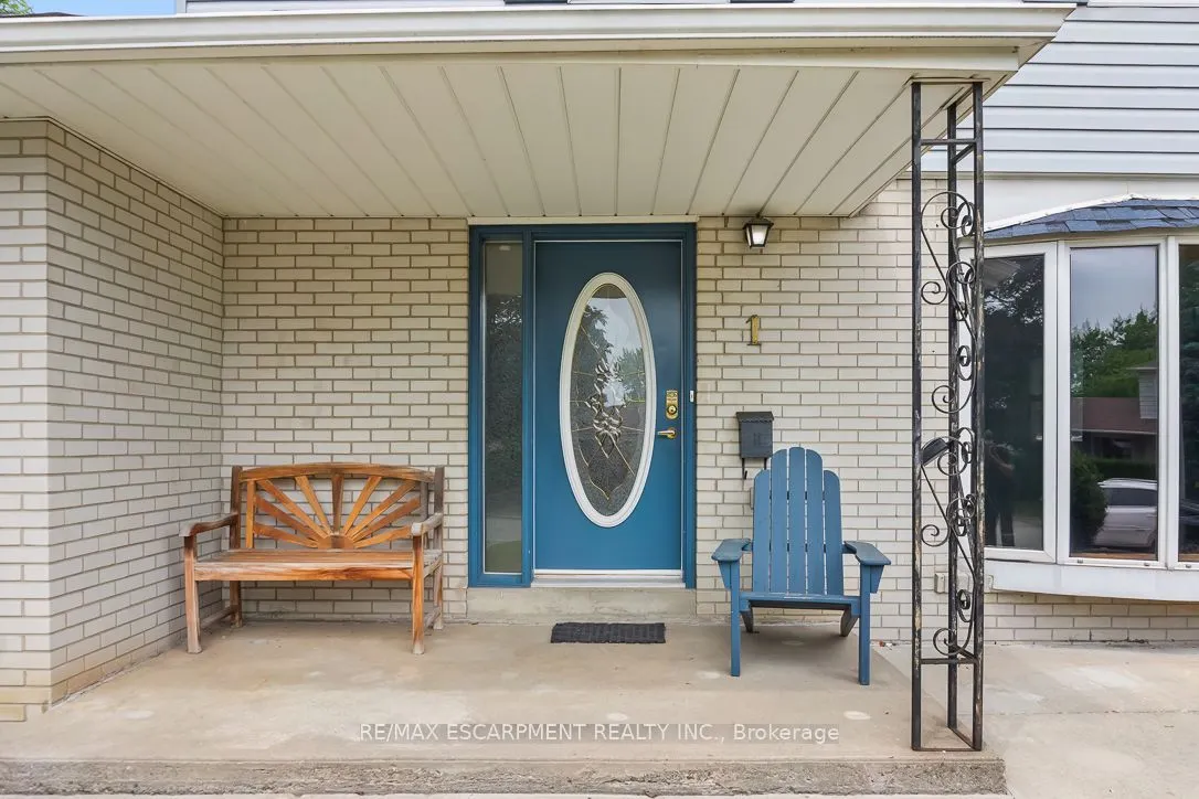 1 Dunbarton Crescent