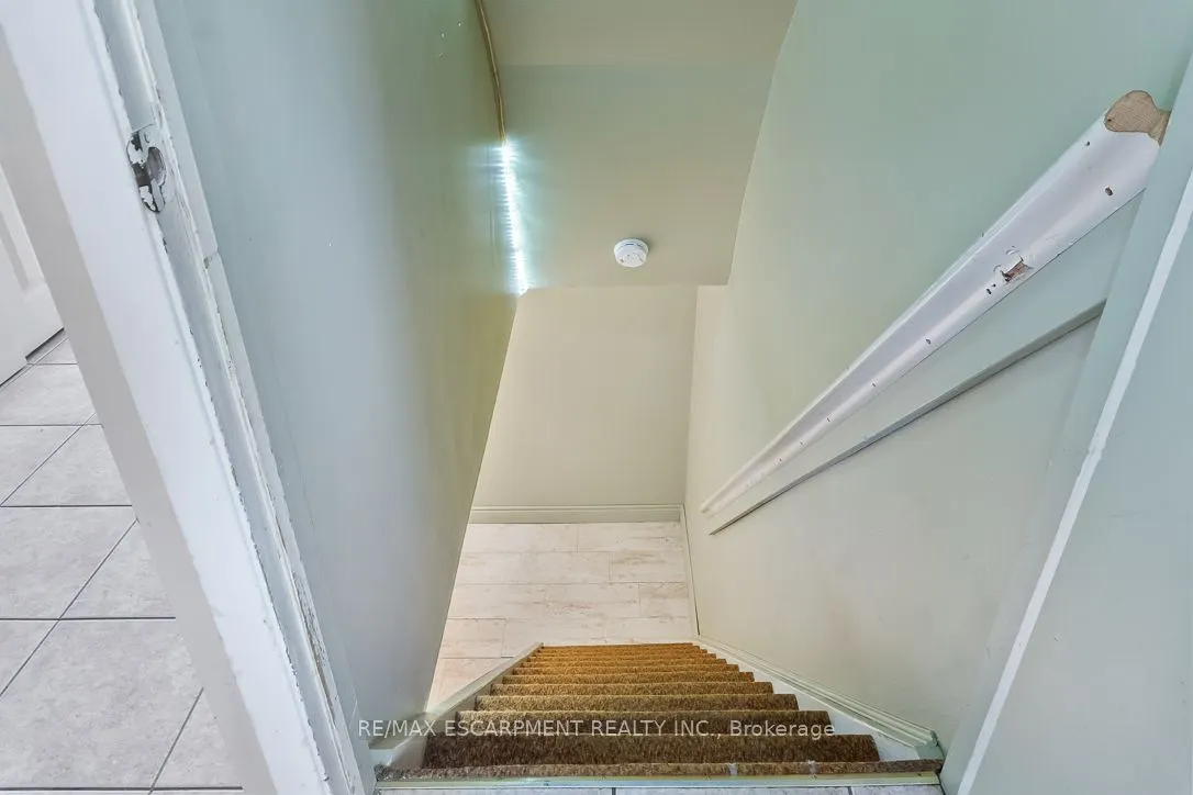 1 Dunbarton Crescent