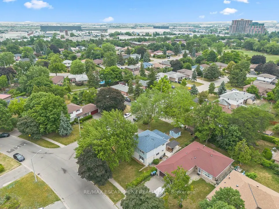 1 Dunbarton Crescent
