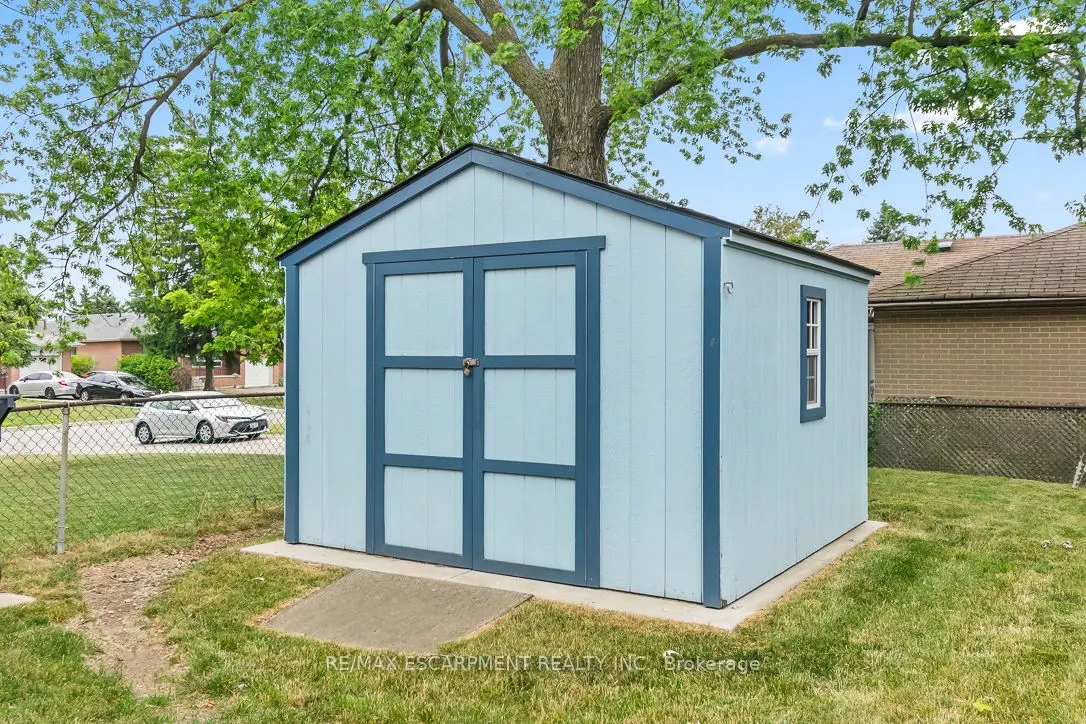 1 Dunbarton Crescent