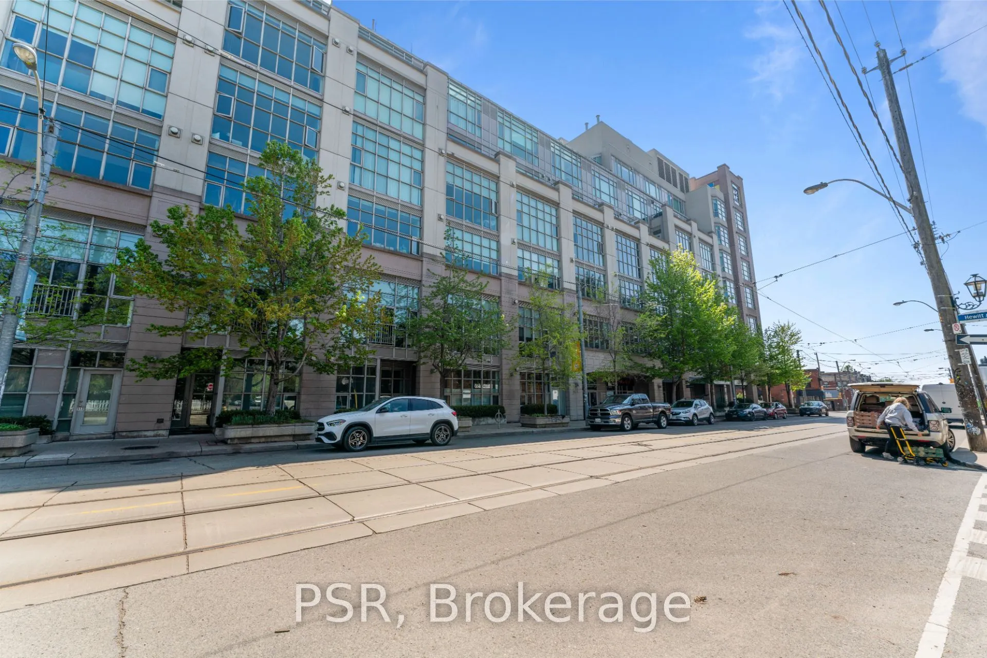 437 Roncesvalles Avenue, #702