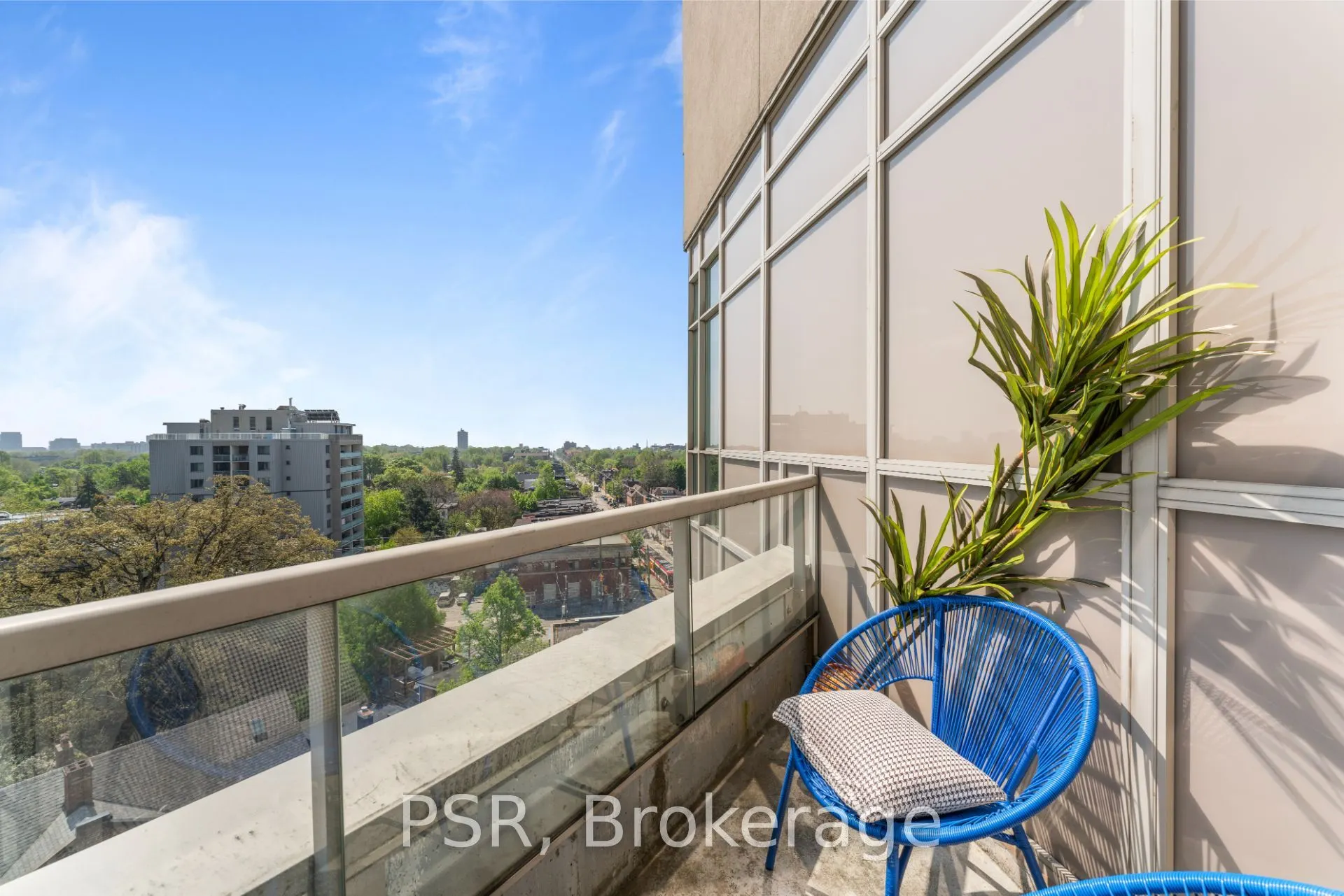 437 Roncesvalles Avenue, #702