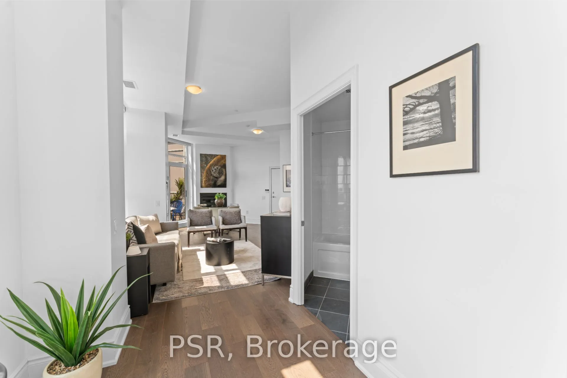 437 Roncesvalles Avenue, #702