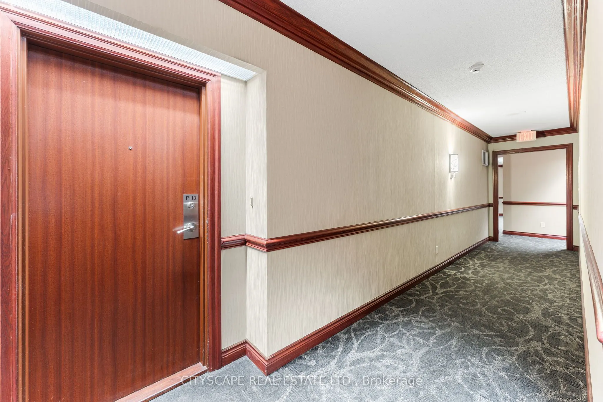 880 Dundas Street W, #Ph3