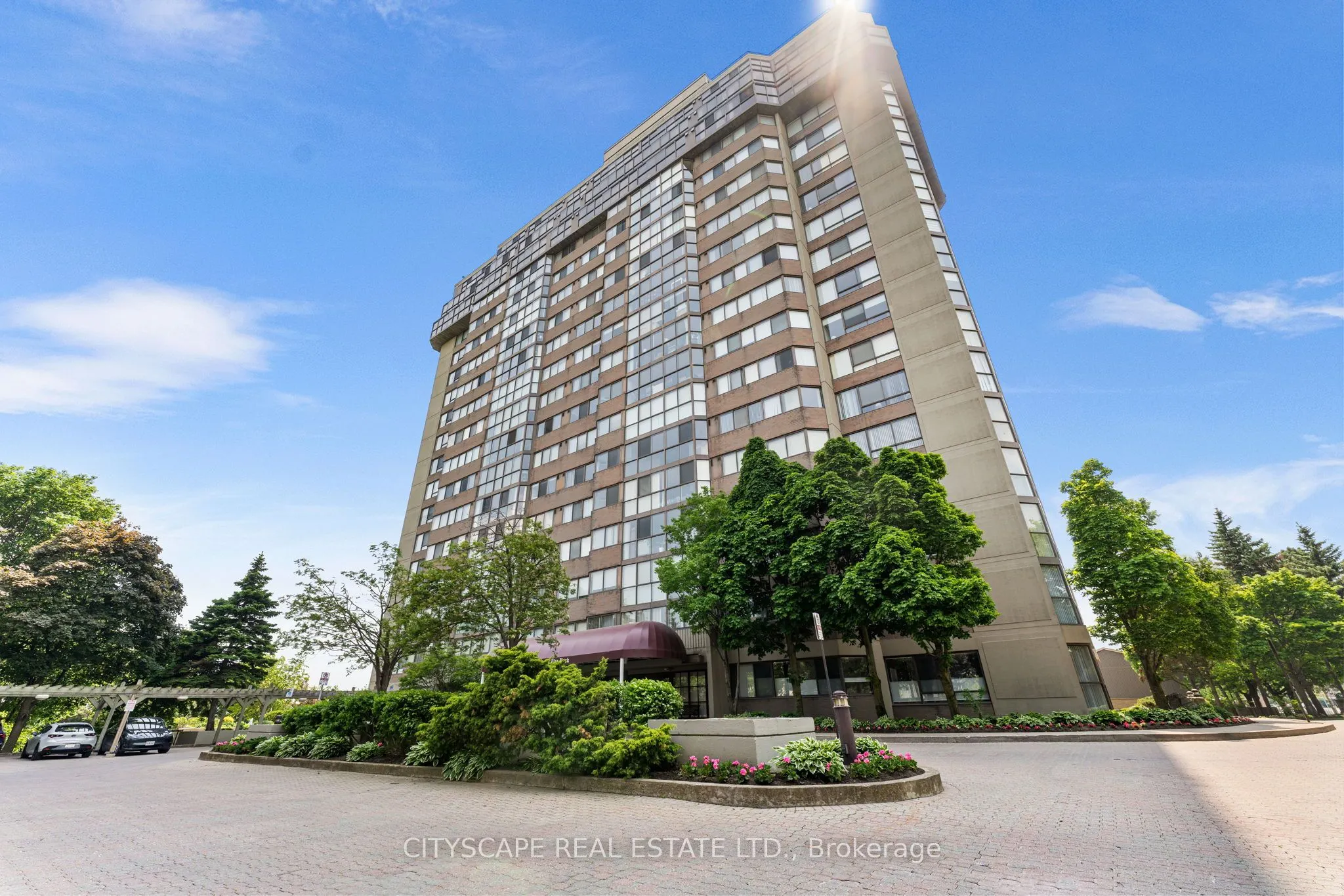 880 Dundas Street W, #Ph3