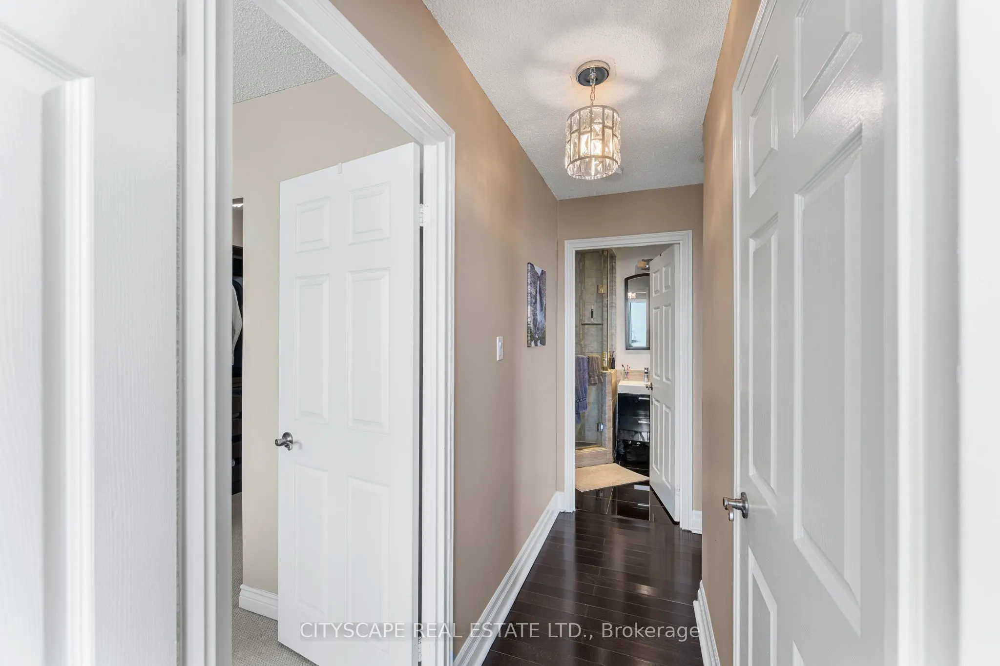 880 Dundas Street W, #Ph3