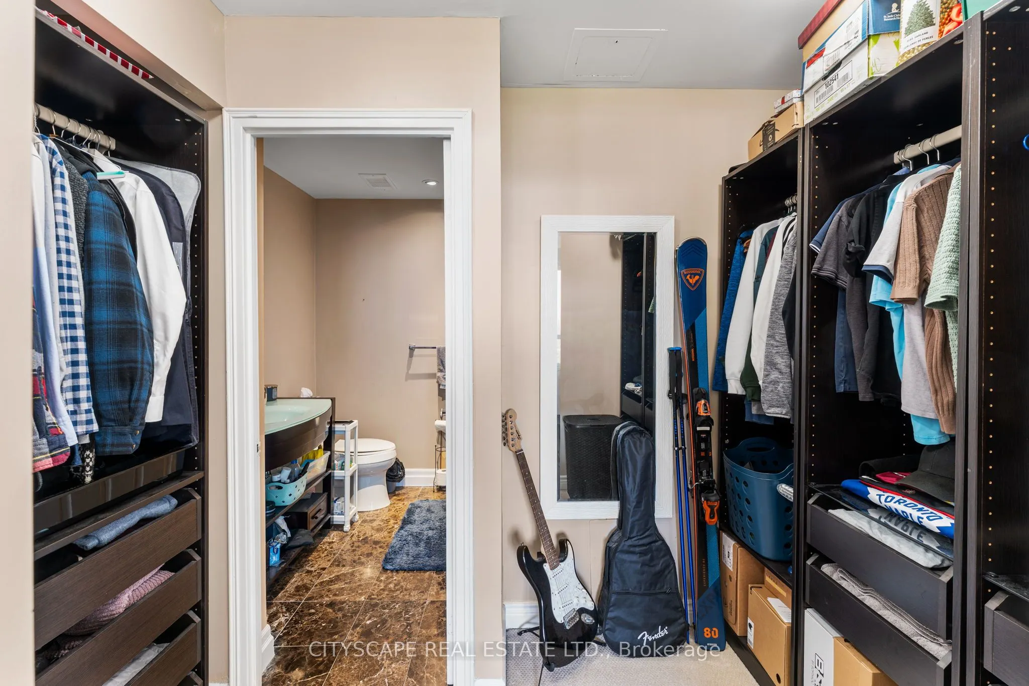 880 Dundas Street W, #Ph3