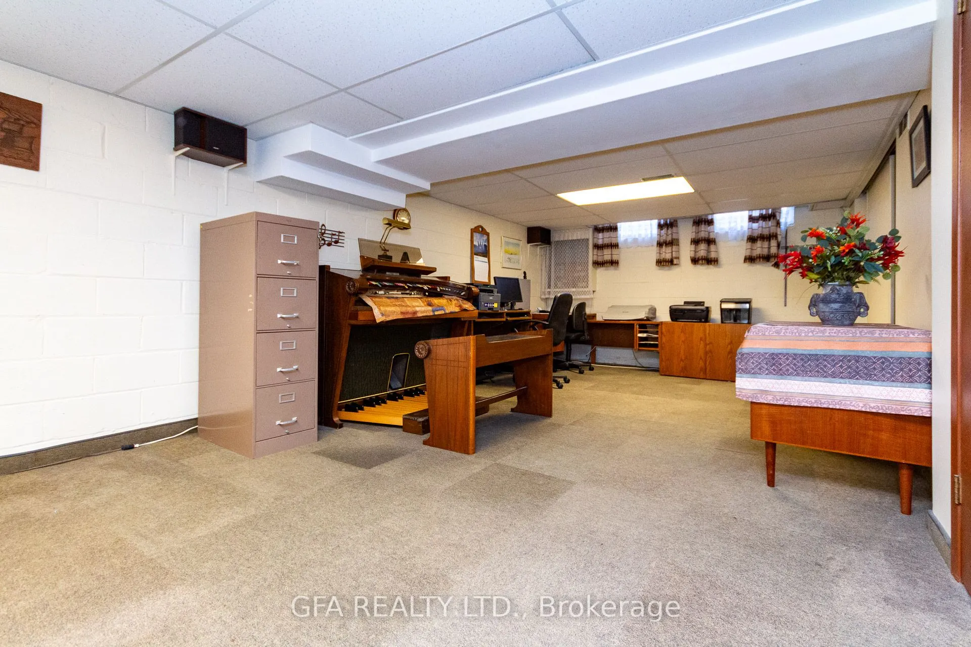 3699 Twinmaple Drive