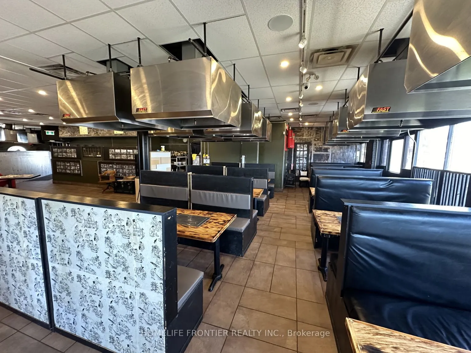 257 Dundas Street E, #8&9