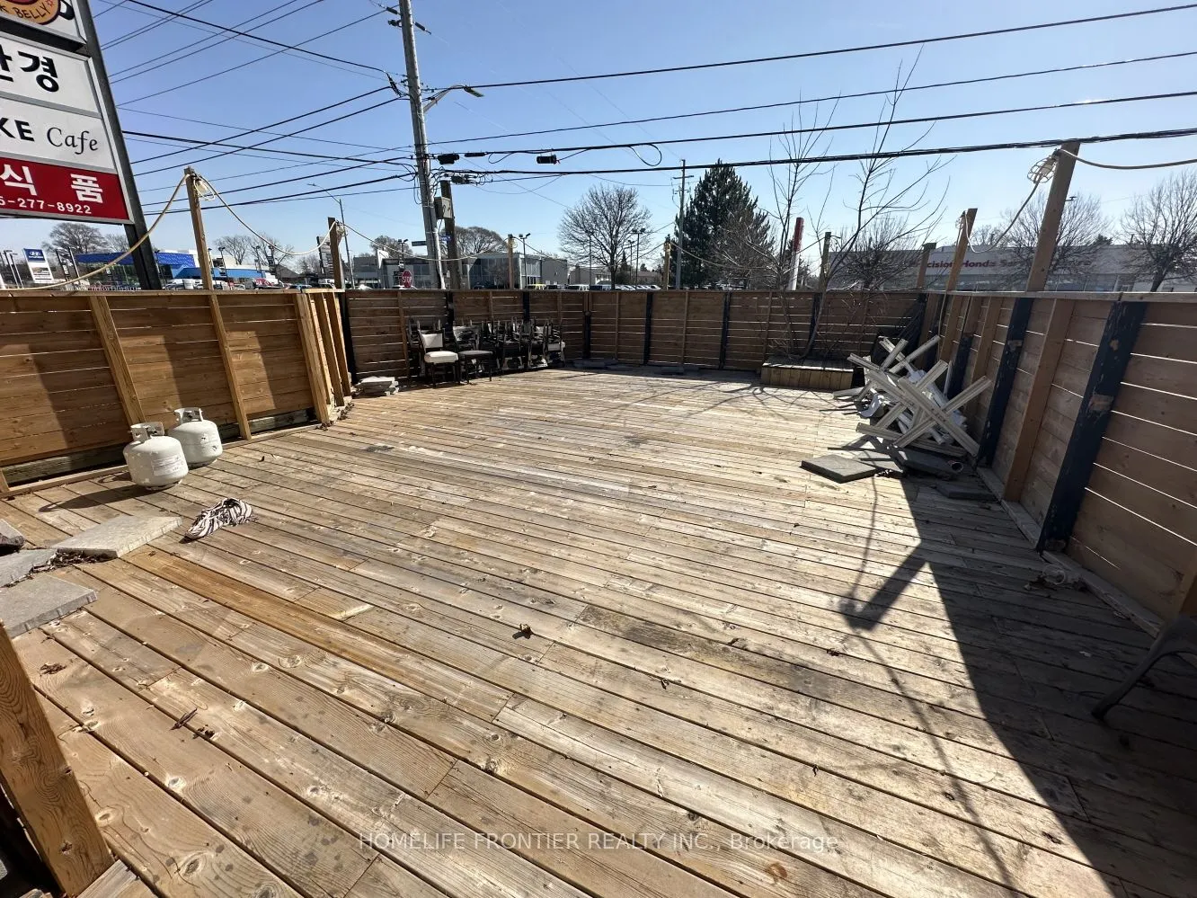 257 Dundas Street E, #8&9
