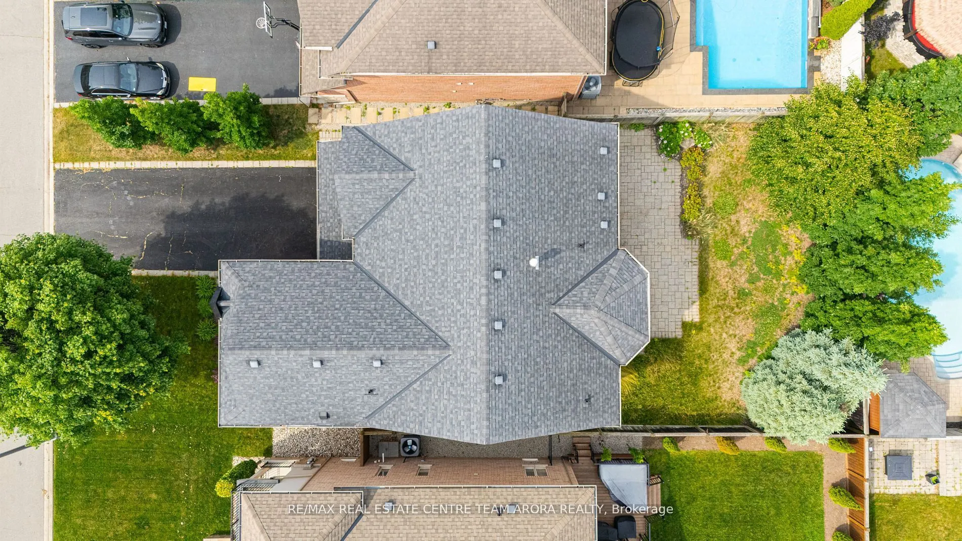 3313 Mistwell Crescent