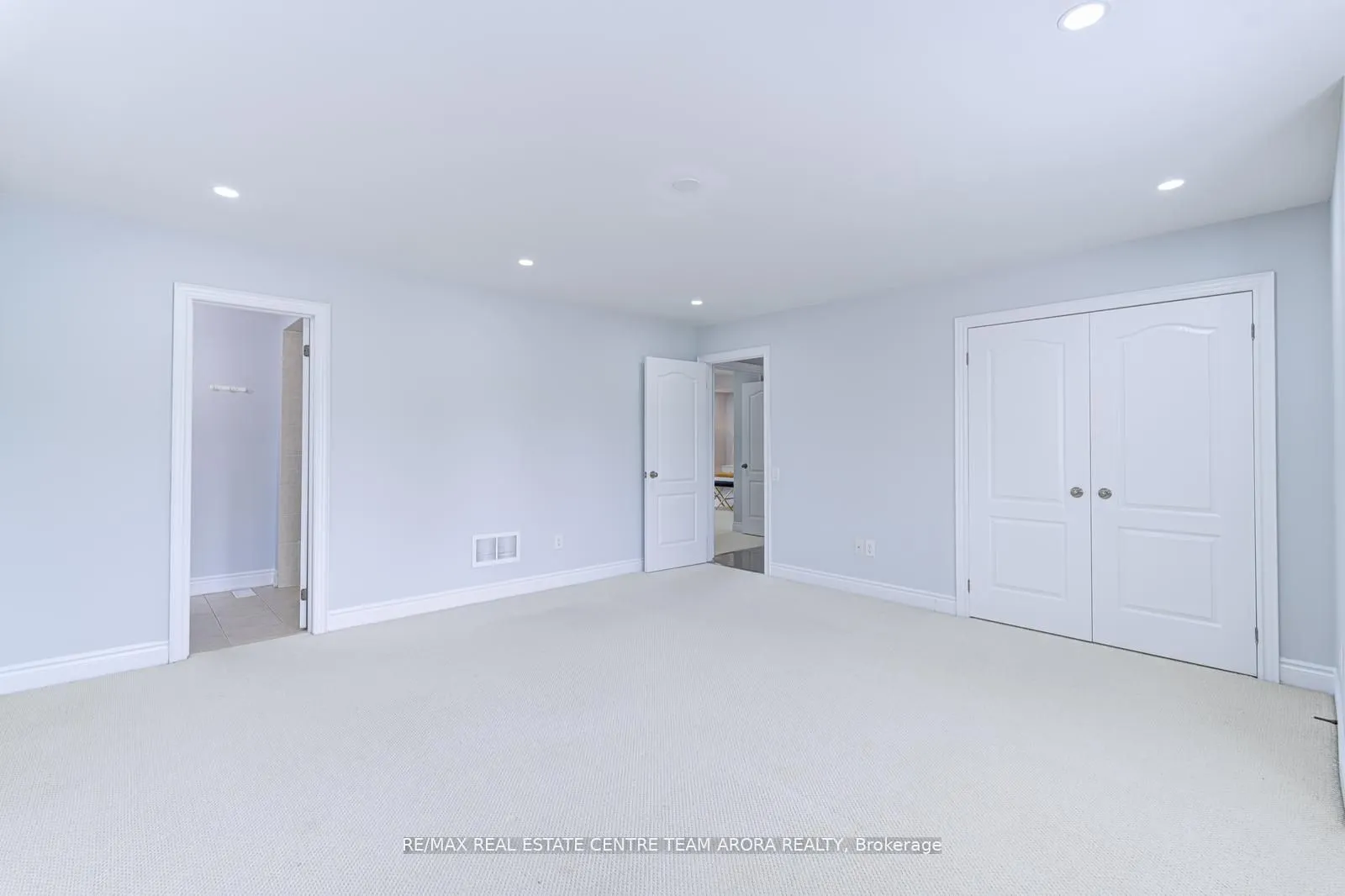 3313 Mistwell Crescent