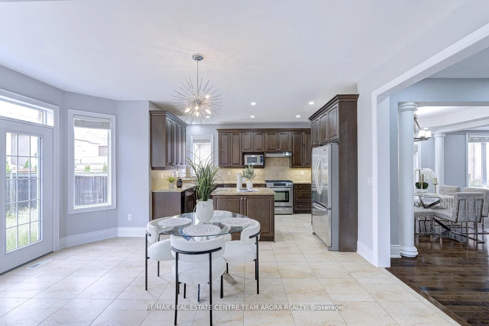 3313 Mistwell Crescent