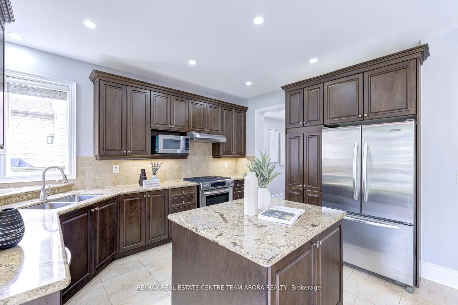 3313 Mistwell Crescent