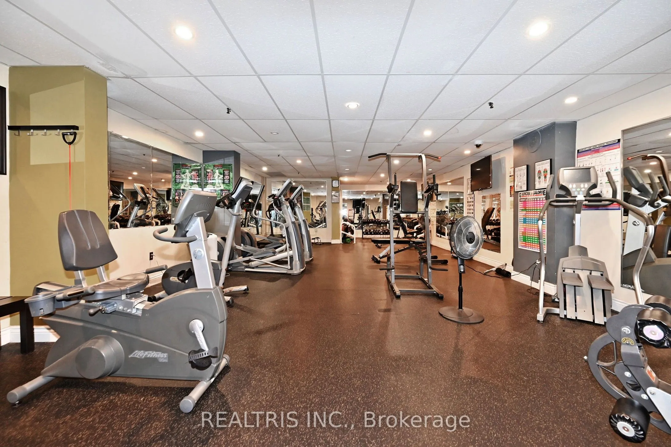 2323 Confederation Parkway, #807