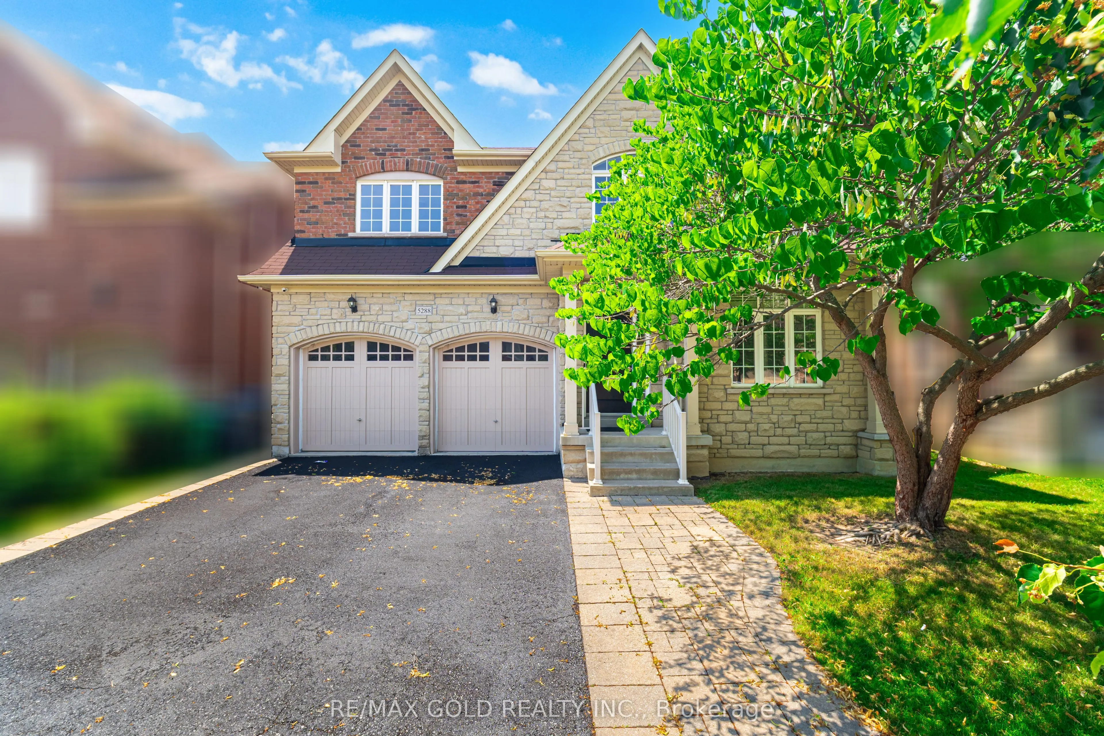 5288 Longford Crescent