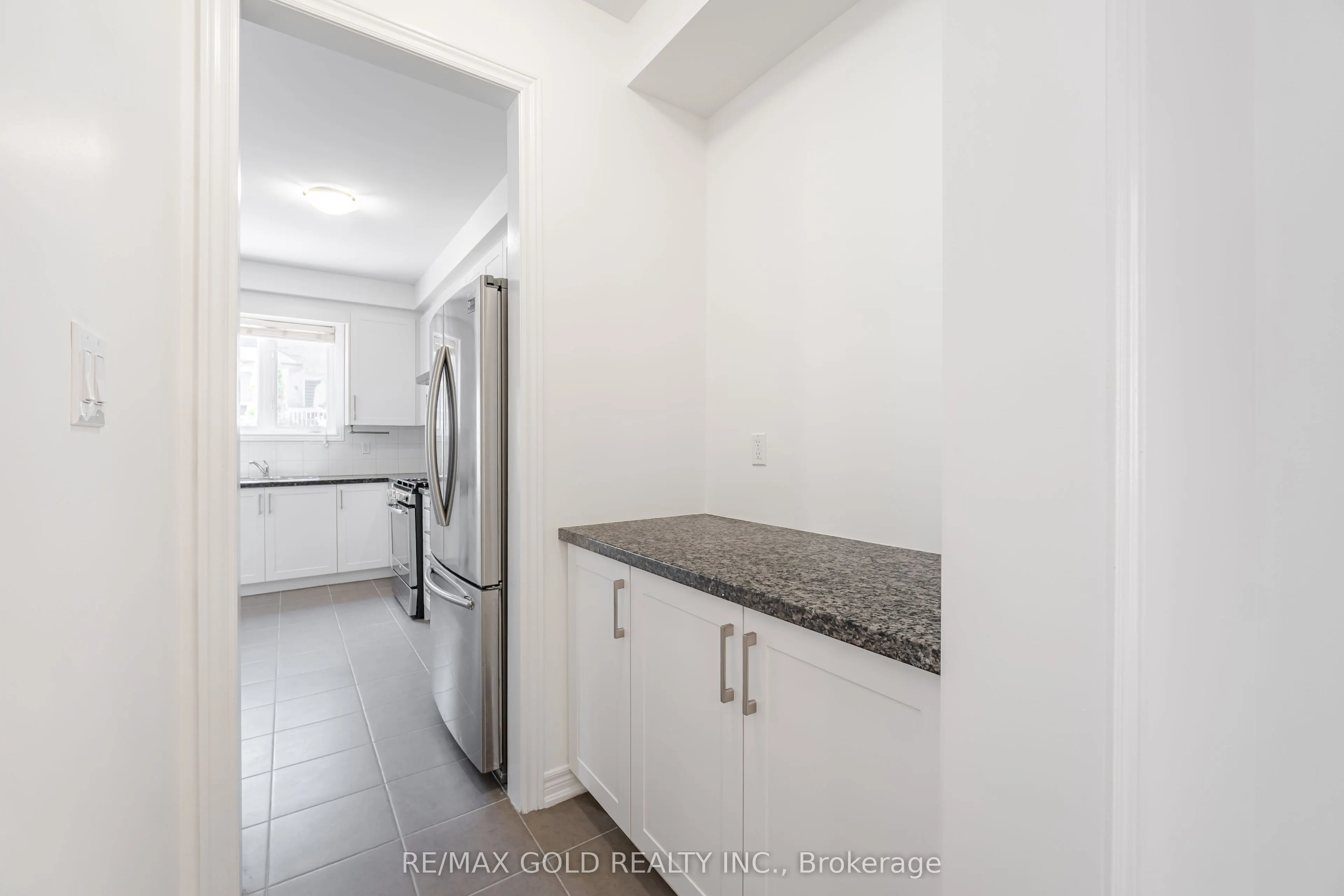 5288 Longford Crescent