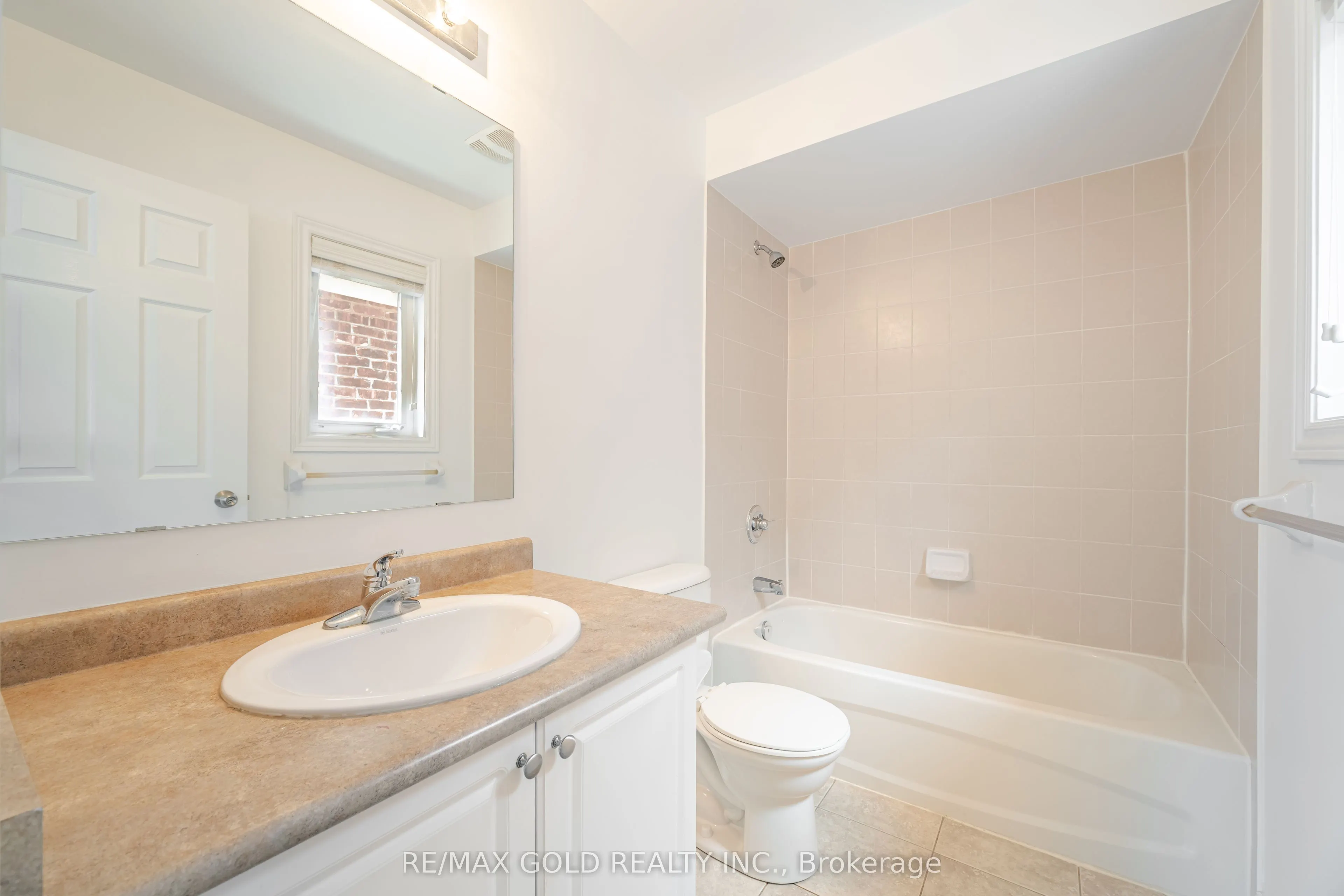 5288 Longford Crescent