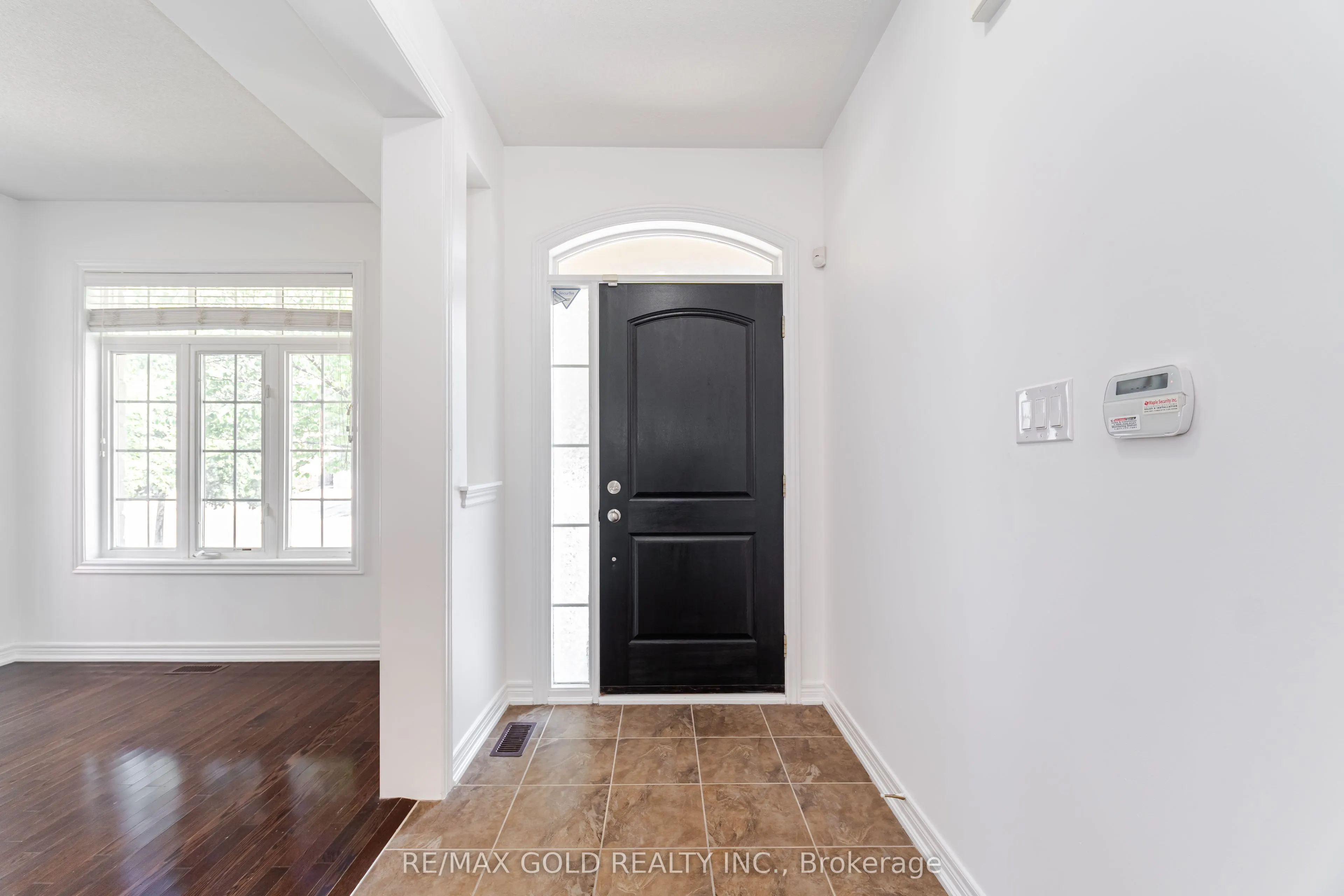 5288 Longford Crescent