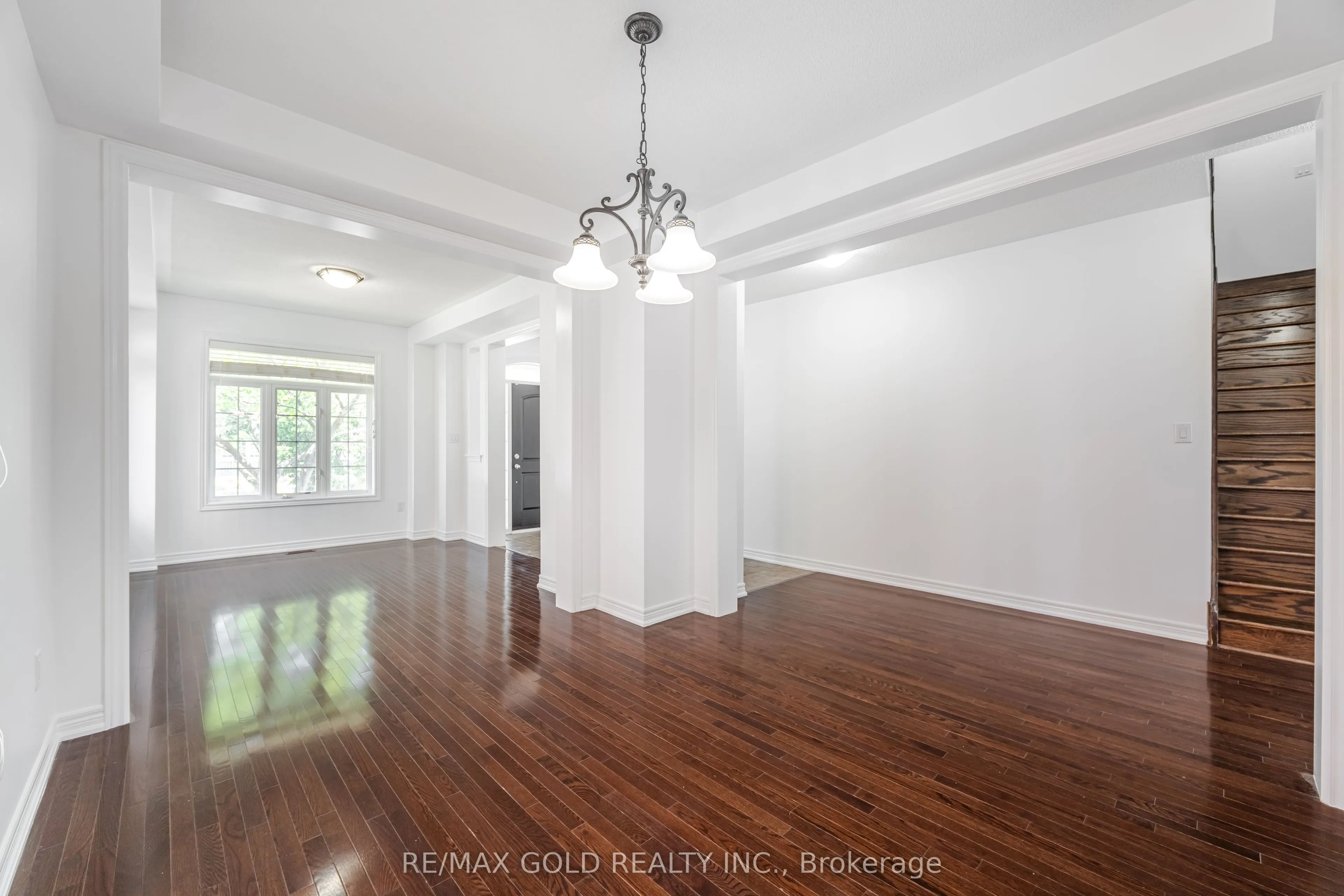 5288 Longford Crescent